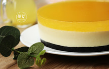 酸甜可口的三层菠萝镜面慕斯