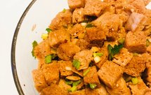 老板！来一碗面筋！