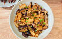 香菇冬笋烧油面筋