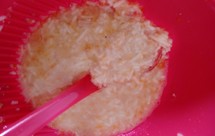 九个月以上宝宝辅食：瘦肉猪肝胡萝卜黄豆汤面条