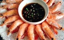 原汁原味的白灼虾基围虾,无油无味精,嫩滑鲜爽,色香味俱全,健康又营养!聚会宴请快手菜品!