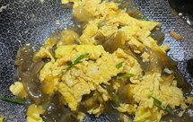 随便做一做但是很下饭的鹅蛋炒粉皮