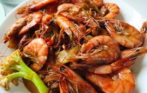 蚝油葱姜炒基围虾