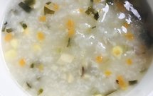 10月婴儿辅食：虾肉什锦蔬菜糙米粥