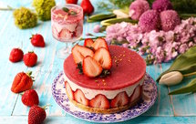 【春日红颜】草莓乳酪慕斯蛋糕