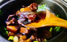 红薯粉皮炖五花肉