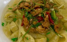 鸡蛋皮子(红薯鸡蛋粉皮)