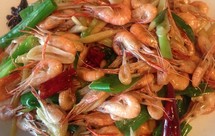 葱姜蒜爆炒小河虾