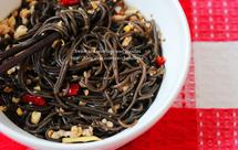 Sweet and sour fern root noodles/酸甜肉糜蕨根粉