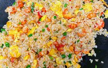 好吃到舔盘的小龙虾炒饭