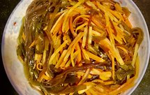 三丝拌蕨根粉丝