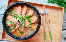 蒜茸粉丝大虾煲