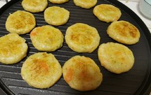 超简单～青虾土豆饼