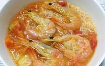 西红柿虾干汤米粉