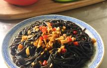 快手酸辣蕨根粉