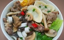 香菇肉片饺子汤粉(主食)
