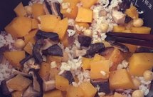 香菇南瓜鹰嘴豆红米饭