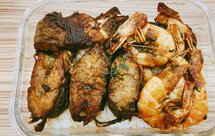 迷迭香香煎鲈鱼和大白虾