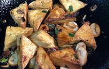 欲罢不能的小虾干蘑菇臭豆腐