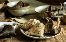 【藜麦黄米蜜枣粽】小脚粽子