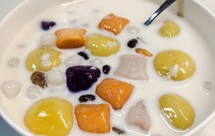 蜜豆芋圆牛奶汤圆