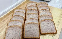 红豆紫米粥吐司