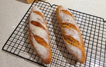 手不碰面的简单全麦法棍