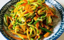 胡萝卜虾米炒小南瓜