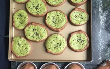 大麦若叶青汁粉 猕猴桃造型面包