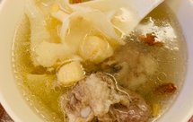 海马干贝花胶排骨汤