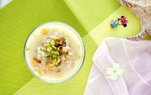 淡菜皮蛋燕麦粥