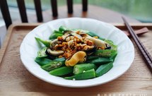 夏日凉拌菜～海虹拌秋葵
