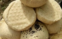 杂粮馒头=普通面粉+玉米面+小米面+绿豆面+高粱面+大米面