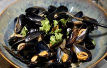 Moules marinières with Riesling/诺曼底风情