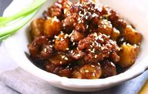 酱爆桃仁儿鸡丁