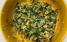 菠菜胡萝卜鸡蛋虾米水饺（辅食）