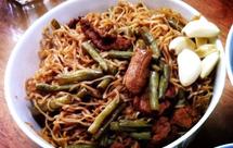 河南豆角蒸卤面