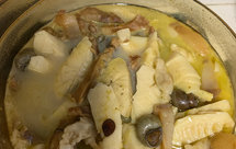 河蚌螺丝咸肉春笋一锅炖