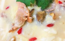 河蚌春笋炖豆腐