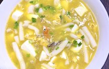 特鲜蟹黄豆腐汤