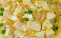 蟹黄豆腐～曾经『绿茶』里超喜欢的一道菜，现在就在你的餐桌上！