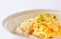 全麦吐司蟹肉棒滑蛋