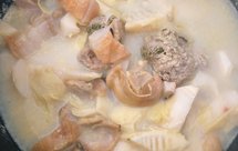 河蚌咸肉炖春笋