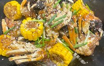 允指香辣大闸蟹，好吃到停不下来