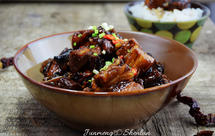 五花肉炖河豚鱼干