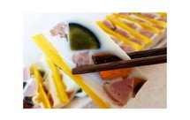 松花蛋蒸火腿肠