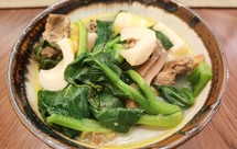 老南京春天的味道：咸肉河蚌春笋腌笃鲜