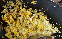 肉饼鸭蛋炒饭（鸭