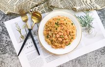 三文鱼鸭蛋炒饭