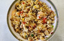 酸菜咸鸭蛋虾仁炒饭